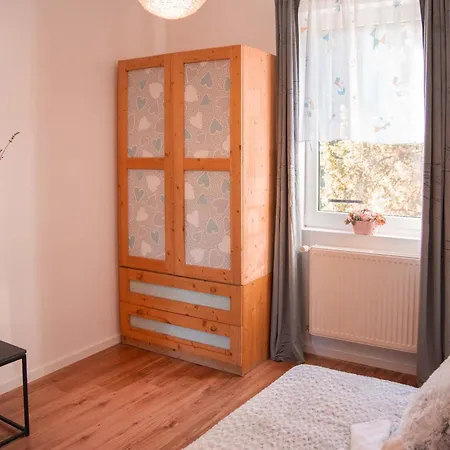 Riverside - - Cozy Ujtelep