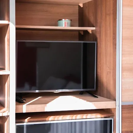 Riverside - - Cozy Апартаменты Ujtelep