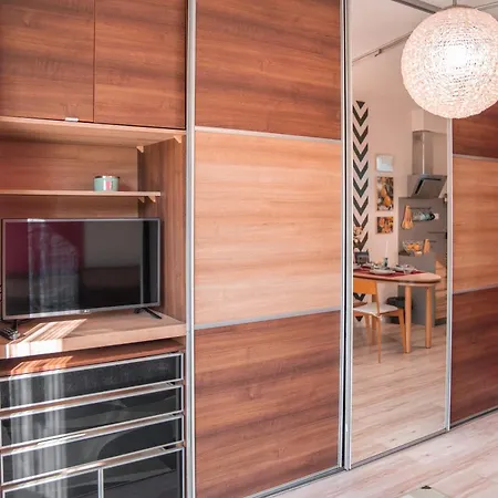 Riverside - - Cozy Апартаменты Ujtelep