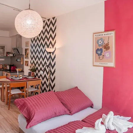 Riverside - - Cozy * Ujtelep